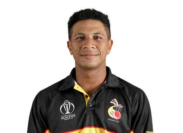চার্লস আমিনি